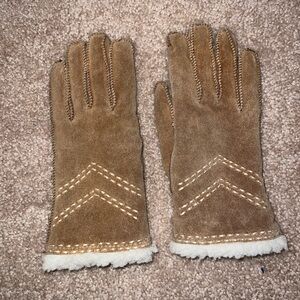 Vintage 1970s Tan Suede Women’s Gloves